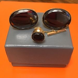 Stunning Vintage Polished Hematite Cuff Links & Tie Tack Set in Gold Tone
